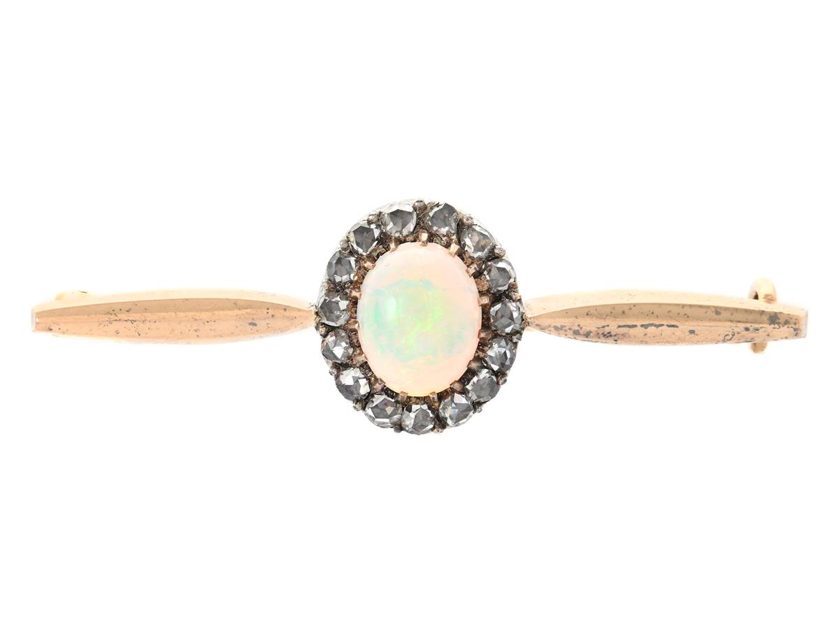 GUSTAF MÖLLENBORG, brosch, 18K guld, silver, opal, rosenstenar, antik, Stockholm 1904, vikt 3,8 g, några diamanter har nagg, opalen har sprickor, originaletui.