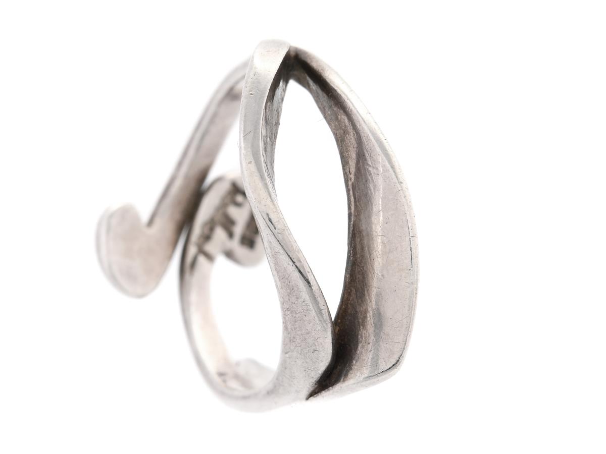 ROBBERT, ring, sterlingsilver, stl 15,25 mm, vikt 2,6 g.