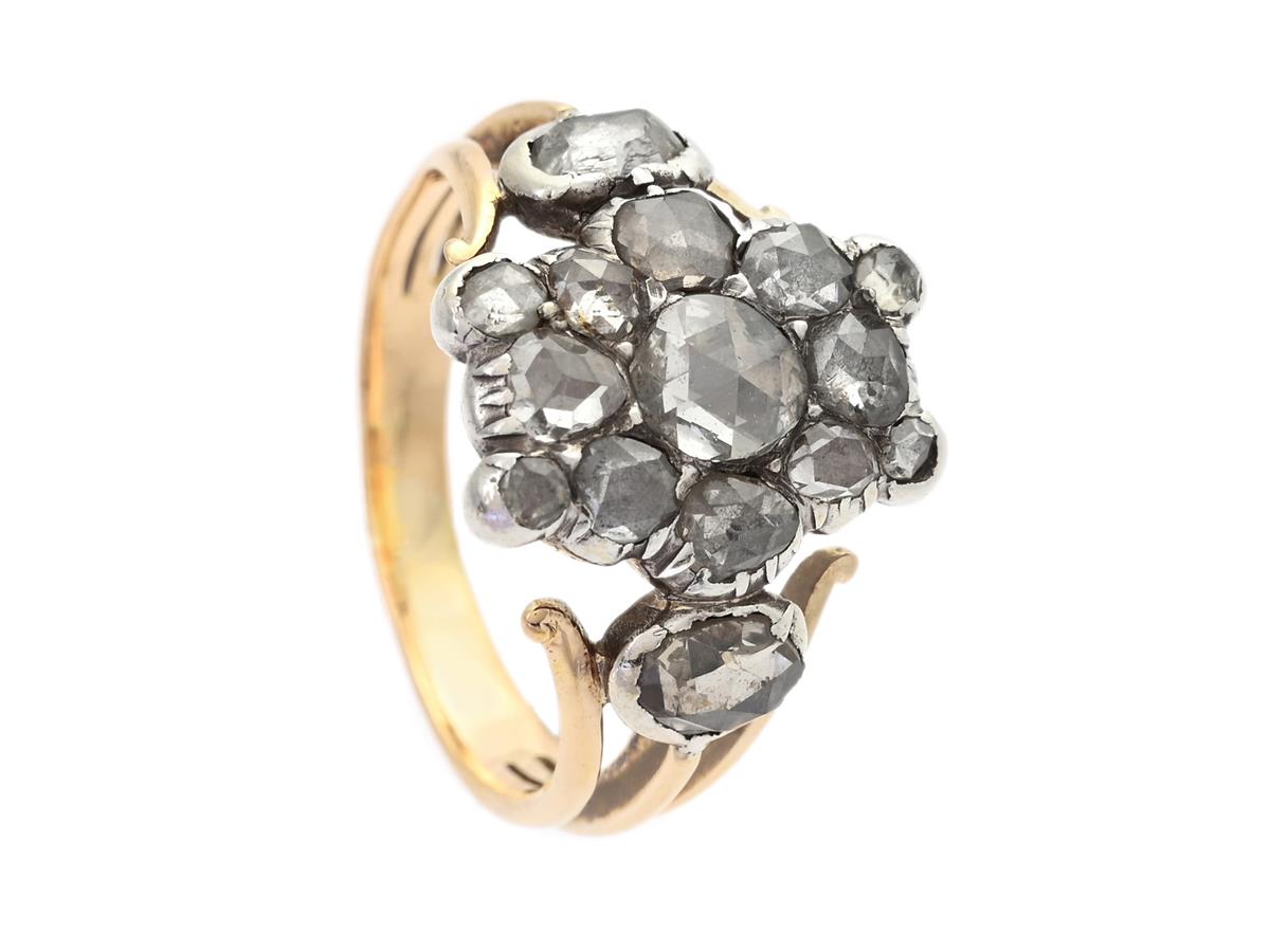 RING, silver/14K guld, rosenslipade diamanter, stl 17,75 mm, vikt 5,0 g, senare ringskena i 18K guld, enstaka diamanter har nagg och skador.