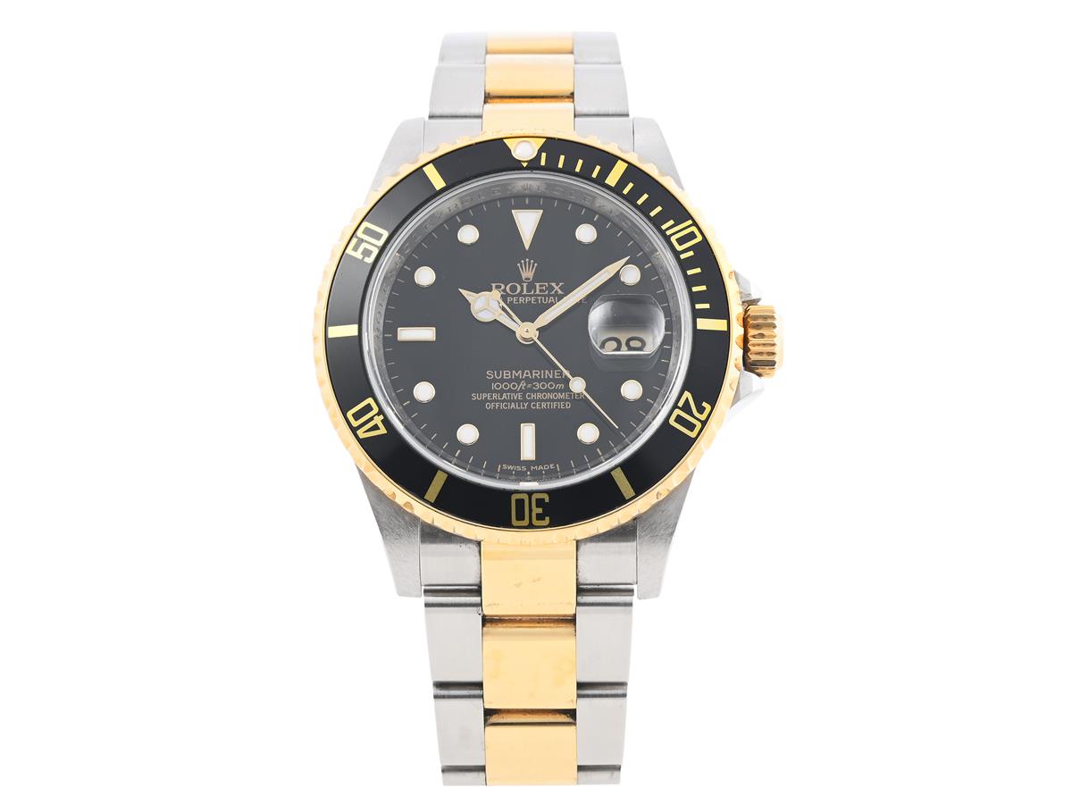 ROLEX, Oyster Perpetual Date, Submariner (1000ft = 300 m), Chronometer, "Rehaut RRR", Ref nr. 16613 T, Serie nr. V113818, Cal 3135, Verk nr. 3 2671430, Boett nr. 2160, herrur, 40 mm, stål/guld, automatisk, safirglas (repa), datum, Fliplocklänk, viklås, Ref nr. 93253-PJ11, cert, november 2009, box, ytterkartong.