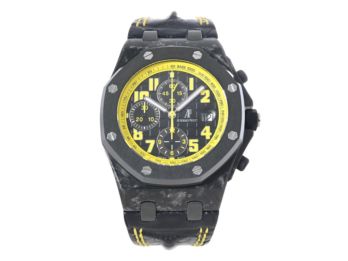 AUDEMARS PIGUET, Royal Oak, Offshore, "Bumble Bee", Cal 3126/3840, Serie nr. 774403, Ref nr. 26176FO.OO.D101CR.02, Boett nr. G79531-0984, kronograf, herrur, 42,5 mm, kolfiber / gummi, automatisk, safirglas, datum, integrerat läderband, viklås (titan), ca 2010.