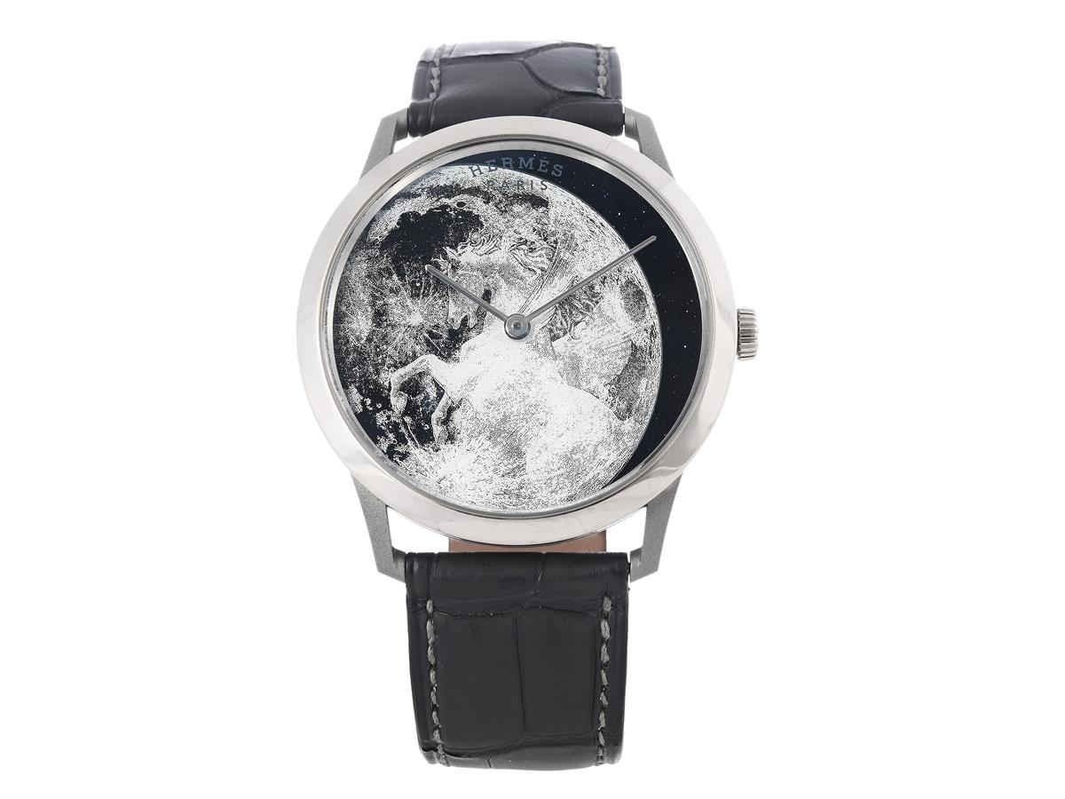 HERMÈS, Slim d´Hermès "Clair de Lune", Cal H1950, Serie nr, 3487079 (10/36), Ref nr. W054322WW00, Boett nr, CA2.942i. herrur, 39,5 mm, titan/vitguld, automatisk (microrotor), safirglas, glasbaksida, läderband, originalspänne i 18K vitguld, cert, juli 2021, box, ytterkartong, Limiterad och numrerad. (Nr 10/36).