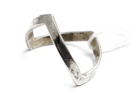 Smycken, Ring S925 1,7g Ø16 3/4 design: Swedesign, något missfärgad, i auktion: Pant – Tisdag 16 december 2014