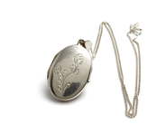 Parti, Halskedja med medaljong S925 6,7g 38,5cm, i auktion: Pant – Tisdag 16 december 2014