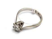 Smycken, Ring 18K vitguld 2,7g med skadad diamant 1xca 0,55ct Ø15 1/4, i auktion: Pant – Tisdag 16 december 2014