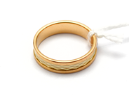 Smycken, Ring 18K 3,5g, graverad, i auktion: Pant – Tisdag 10 november 2015