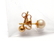 Parti, Parti guld 18K 0,9g udda, i auktion: Pant – Tisdag 10 november 2015