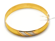 Smycken, Armring 22K tvåfärgad 17,1g Ø6,4cm , i auktion: Pant – Tisdag 10 november 2015