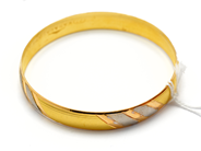Smycken, Armring 22K tvåfärgad 16,9g Ø6,4cm , i auktion: Pant – Tisdag 10 november 2015