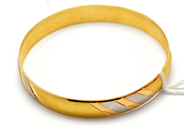 Smycken, Armring 22K tvåfärgad 17,1g Ø6,4cm, i auktion: Pant – Tisdag 10 november 2015