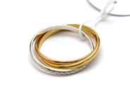 Smycken, Ring trefärgad 18K 5,2g Ø20 3/4 , i auktion: Pant – Tisdag 10 november 2015