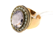 Smycken, Ring 18K 9,2g med sten och pärlor Ø18, i auktion: Pant – Tisdag 10 maj 2016