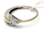 Smycken - Ring vitguld 18K 1,9g Ø14¾ med vit sten - View 1
