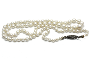 Smycken, Collier Pärlor silver lås 830 3-6mm pärlor tv15,8g, i auktion: Pant – Tisdag 27 september 2016