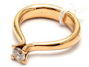 Smycken, Ring 18K med brilljantslipad diamant 1xca0,41ct (H-J/SI) 7,6g Ø16½, i auktion: Pant – Tisdag 5 mars 2019