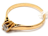 Smycken, Ring 18K 1,9g 517½, med vit sten , i auktion: Pant – Tisdag 5 mars 2019