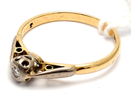 Smycken, Ring tvåfärgad 18K 2,1g Ø16¼ med diamant 1xca0,02ct, i auktion: Pant – Tisdag 5 mars 2019