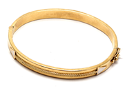 Smycken, Armring 18K 10,6g, öppningsbar Ø6cm (skev/bucklig), i auktion: Pant – Tisdag 5 mars 2019