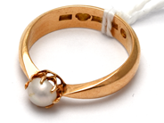 Smycken, Ring 18K 4,1g Ø16 1/4 med pärla, i auktion: Pant – Tisdag 23 april 2019