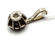 Smycken, Hänge 18K 0,4g vitguld med diamant 1xca0,01ct, i auktion: Pant – Tisdag 23 april 2019