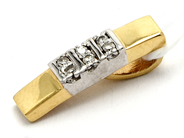 Smycken, Hänge 18K 1,6g, tvåfärgad med diamanter 6xca0,01ct, i auktion: Pant – Tisdag 23 april 2019
