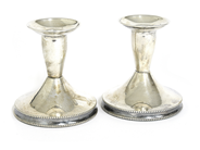 Silver, Ljusstakar, 2st, i auktion: Pant – Tisdag 23 april 2019