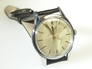 Klockor, LONGINES, herrur, i auktion: Klockor – Lördag 7 september 2002