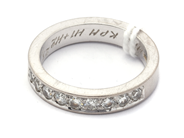 Parti, Ring 18K i vitguld 7,5g Ø18 med diamanter 9xca0,05ct graverad , i auktion: Pant – Tisdag 21 januari 2020