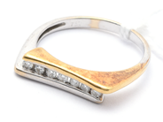 Parti, Ring 18K 3,2g Ø17 tvåfärgad med diamanter 7xca0,02ct , i auktion: Pant – Tisdag 21 april 2020