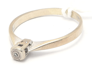 Smycken, Ring 18K 1,4g Ø15 1/3 vitguld med diamant 1xca0,005ct, i auktion: Pant – Tisdag 21 april 2020