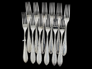 Silver, Smörgåsgafflar 12st S830 283,4g längd: 145mm, modell: Slottsbarock, i auktion: Pant – Tisdag 16 juni 2020