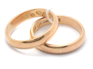 Parti, Ringar 2st 18K 7,0g, graverade, i auktion: Pant – Tisdag 16 juni 2020