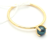 Smycken, Ring 18K 1,4g Ø17¼, Drakenberg Sjölin "Petite Pearl Midnight", i auktion: Pant – Tisdag 16 juni 2020