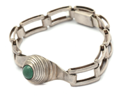 Smycken, Armband S830 17,8g 18,5cm med grön sten, i auktion: Pant – Tisdag 8 september 2020