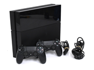Elektronik, Sony Playstation 4 modell:CUH-1116A med två handkontroller och kablage bruksslitage, i auktion: Pant – Tisdag 8 september 2020