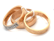 Parti, Parti guld graverat med diamanter 15,1g, i auktion: Pant – Tisdag 8 september 2020