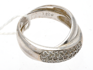 Smycken, Ring vitguld med diamanter 27xca0,017 16xca0,005 tot 0,55ct enligt gravyr 18K Ø17¾ brv 10,2g, i auktion: Pant – Tisdag 8 september 2020