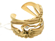 Smycken, Ring med diamanter 2xca0,03ct öppen skena 18K Ø18½ 7,8g, i auktion: Pant – Tisdag 8 september 2020