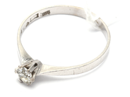 Smycken, Enstensring 18K vitguld 2,1g 19½, med äldre slipad diamant 1xca0,26ct, i auktion: Pant – Tisdag 8 september 2020
