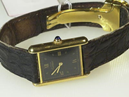 Klockor, CARTIER, Tank, i auktion: Klockor – Lördag 1 mars 2003