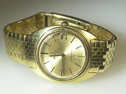 Klockor, OMEGA, Constellation, i auktion: Klockor – Lördag 3 maj 2003