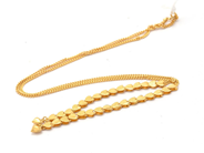 Smycken, Collier 21K 7,0g längd: 39,5cm bredd: 1-3mm med integrerade hängen hjärta, i auktion: Pant – Tisdag 30 augusti 2022