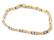 Smycken, Armband 18K tvåfärgat 7,7g längd: 18,8cm bredd: 4mm, i auktion: Pant – Tisdag 30 augusti 2022