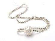 Smycken, Armband S925 6,6g Thomas Sabo längd: 25,5cm, i auktion: Pant – Tisdag 30 augusti 2022