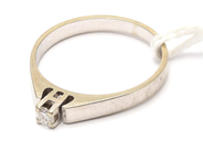 Smycken, Ring 18K 2,4g Ø16½ med diamant 1xca0,09ct enligt gravyr, i auktion: Pant – Tisdag 20 september 2022
