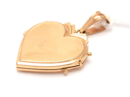 Smycken, Medaljong 18K brv 4,2g höjd: 31mm , i auktion: Pant – Tisdag 18 oktober 2022