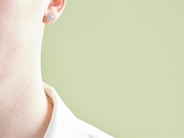 Smycken - ENSTENSÖRHÄNGEN, 18K vitguld - View 3