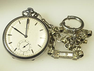 Klockor, OMEGA, fickur, i auktion: Klockor – Lördag 3 april 2004