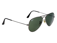 Accessoarer, SOLGLASÖGON, RAY BAN, i auktion: Fashionabla – Torsdag 3 juli