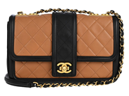 Accessoarer, CHANEL, VÄSKA, i auktion: Modekvaliten – Lördag 18 oktober